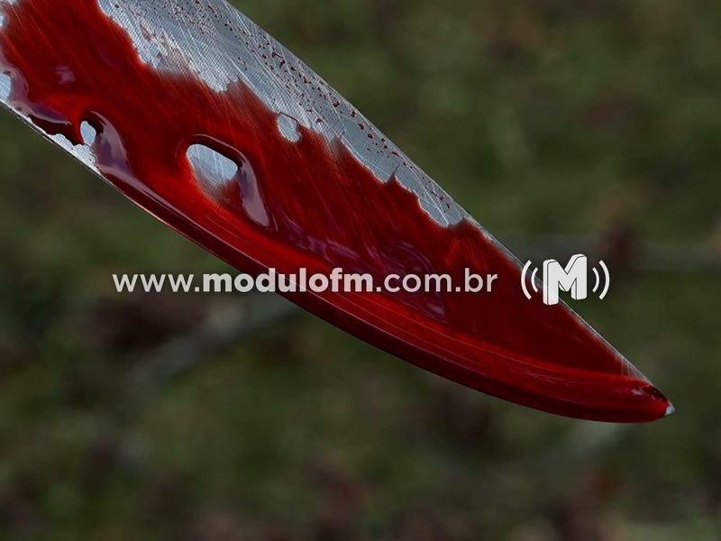 Após desentendimento durante bebedeira, duas mulheres são esfaqueadas em...