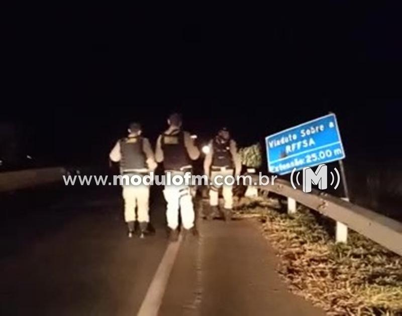 Policiais militares de Ibiá salvam homem de tentativa de...