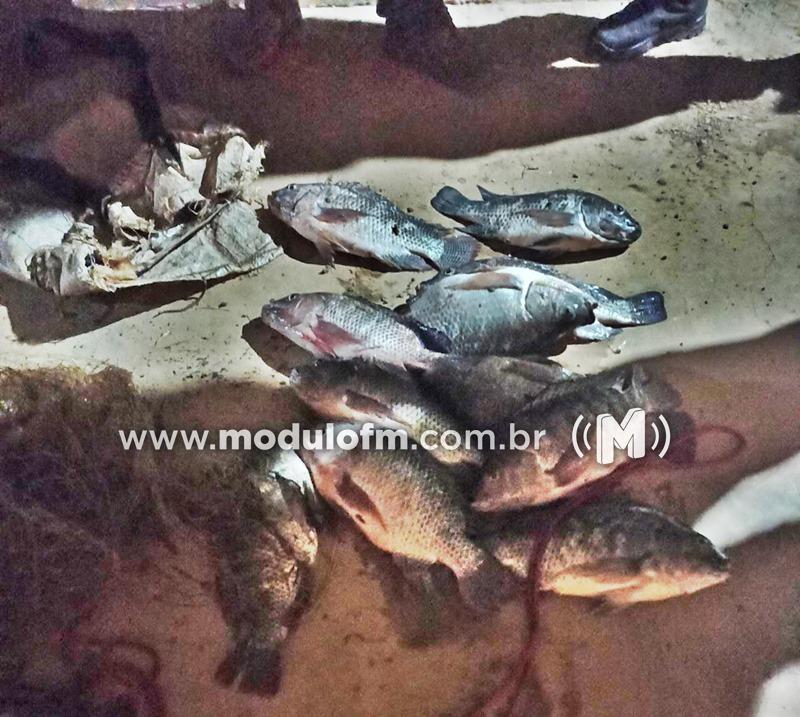 Dois homens são presos após furtarem 30kg de peixes...