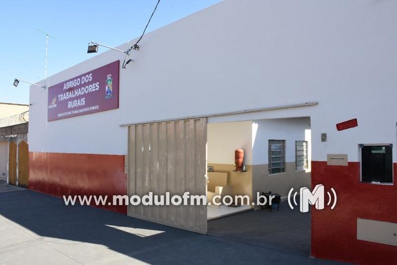 Albergado fica ferido após confusão no Abrigo Municipal de...