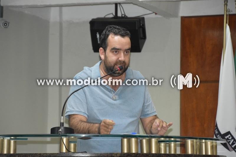 Vereador Prof. Alexandre afirma que projetos de autoria da...