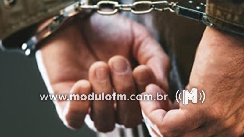 Foragido da Justiça é preso após seu carro estragar...