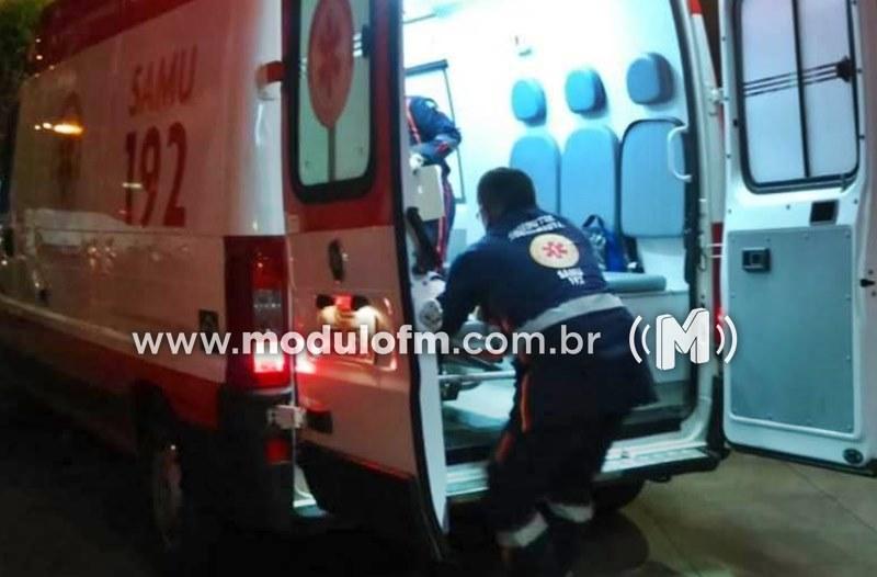 Bebê nasce dentro de ambulância com ajuda de socorristas...