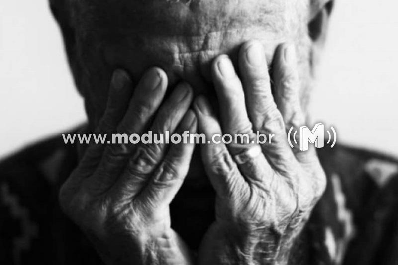 Idosa de 70 anos é agredida a pauladas durante...