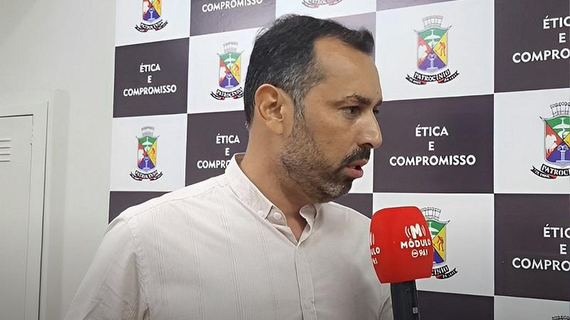 Secretário de Saúde comenta exames feitos por vereadores e...