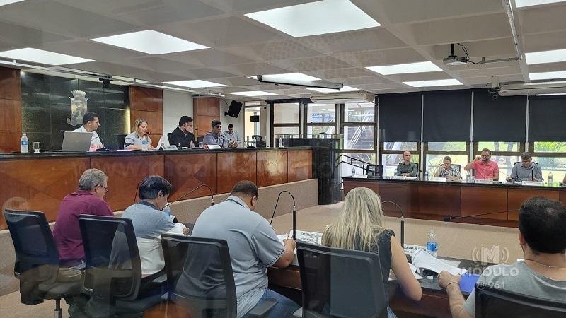 Câmara de Patrocínio aprova Moção de Repúdio para vereador...