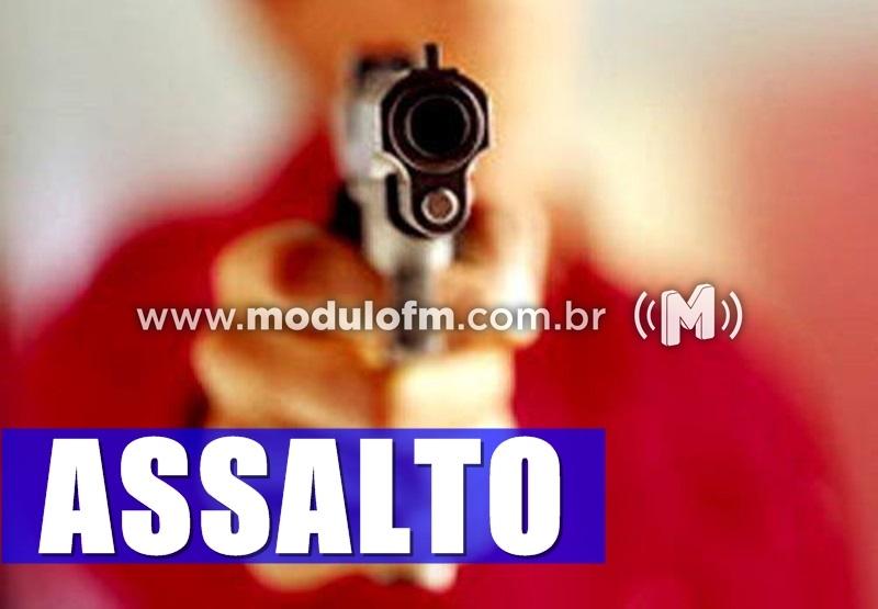 Comerciante vive pesadelo ao ser vítima de dois assaltos...
