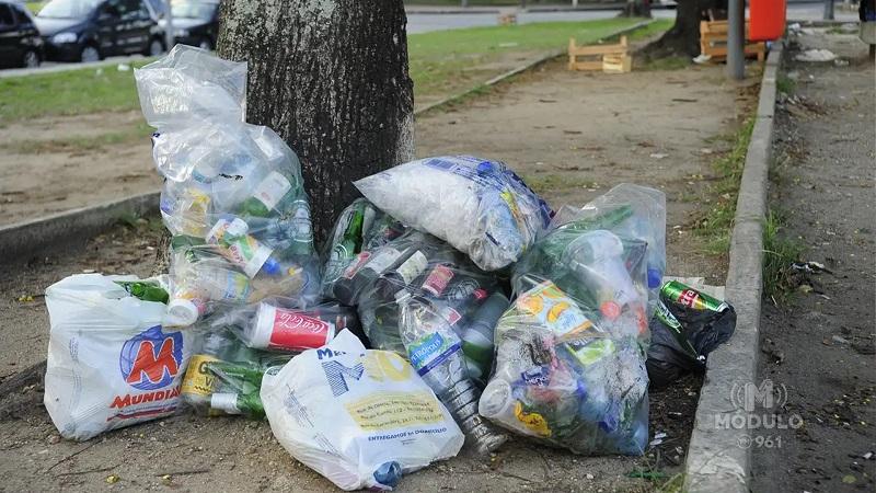 Secretaria orienta população sobre descarte correto do lixo para...