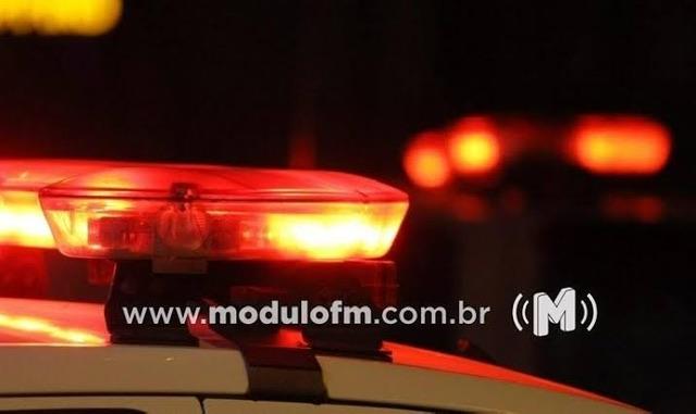 Jovem de 20 anos é agredido com pedradas em...