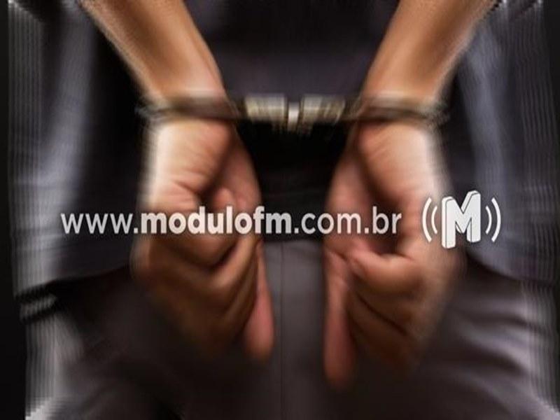 Ação conjunta da Polícia Penal e Militar prende suspeito...