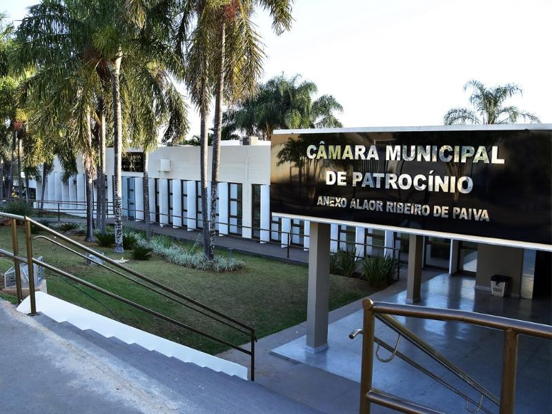 Assista às entrevistas da reunião ordinária da Câmara Municipal...