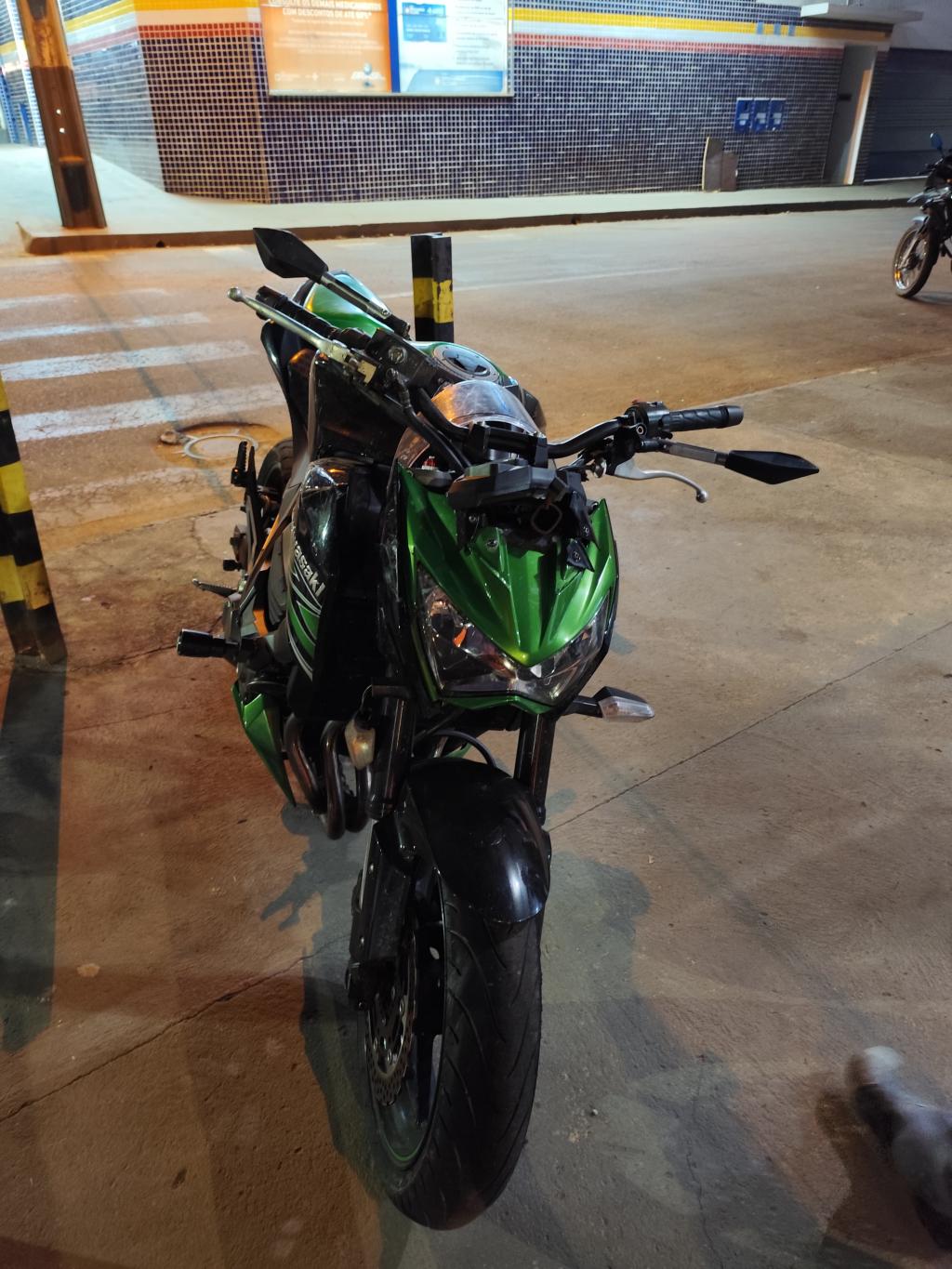 Imagem 1 do post Motociclista sofre possível fratura após colisão violenta com carro em Patrocínio