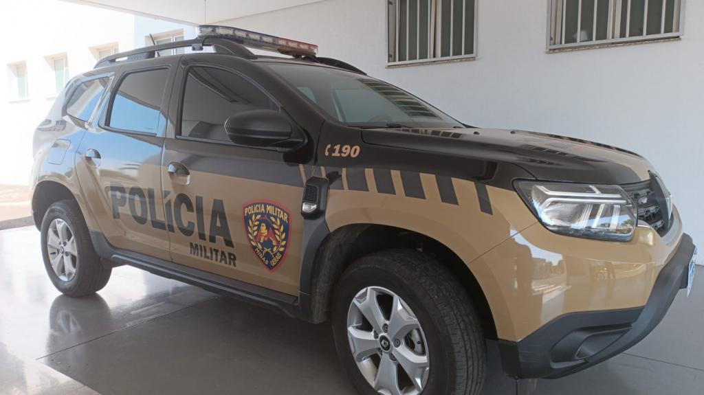 Mandado termina com apreensão de dinheiro e munição em...