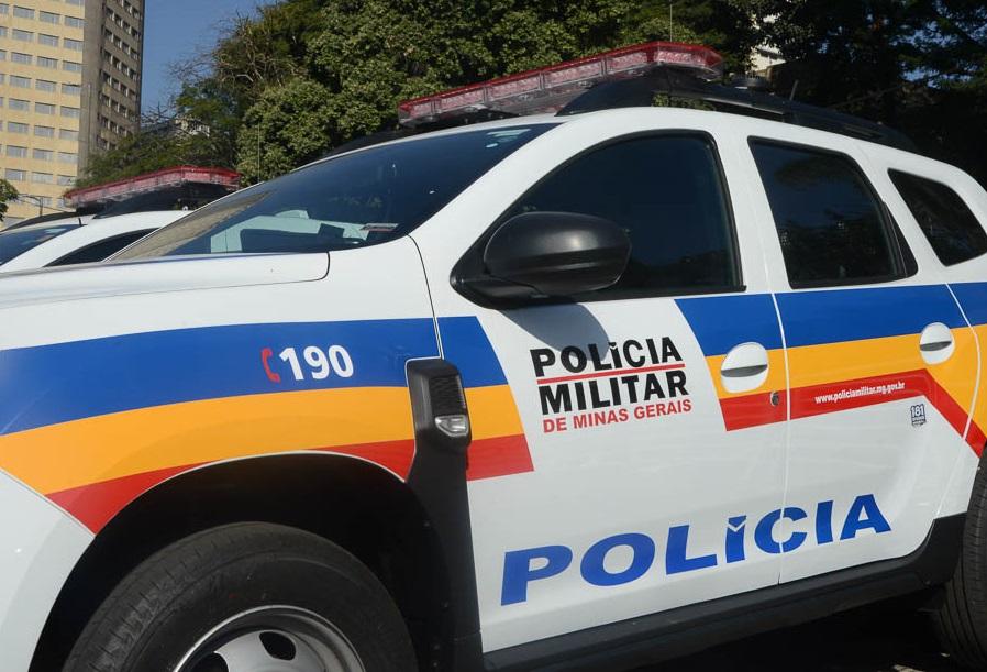 Pai e filho caem juntos em flagrante com munições...