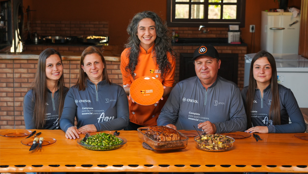 Vice-campeã do MasterChef encerra série “Tiquim de Minas” com receita de pernil recheado, feijão-tropeiro e quiabo Vice-campeã do MasterChef encerra série “Tiquim de Minas” com receita de pernil recheado, feijão-tropeiro e quiabo