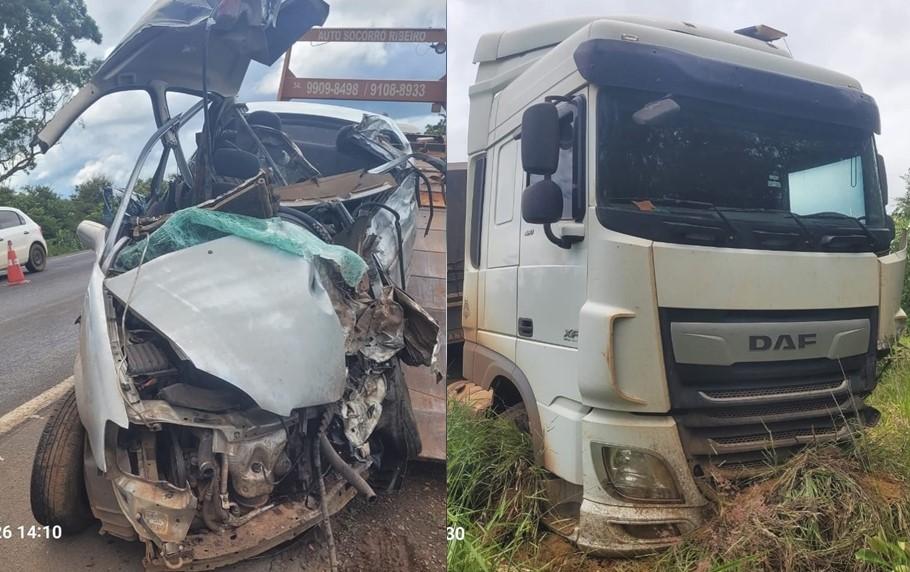 Batida entre carro e carreta mata casal na MGC-452, em Perdizes