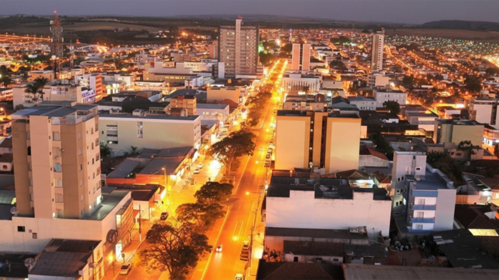 Carnês do IPTU 2026 começam a ser entregues em...
