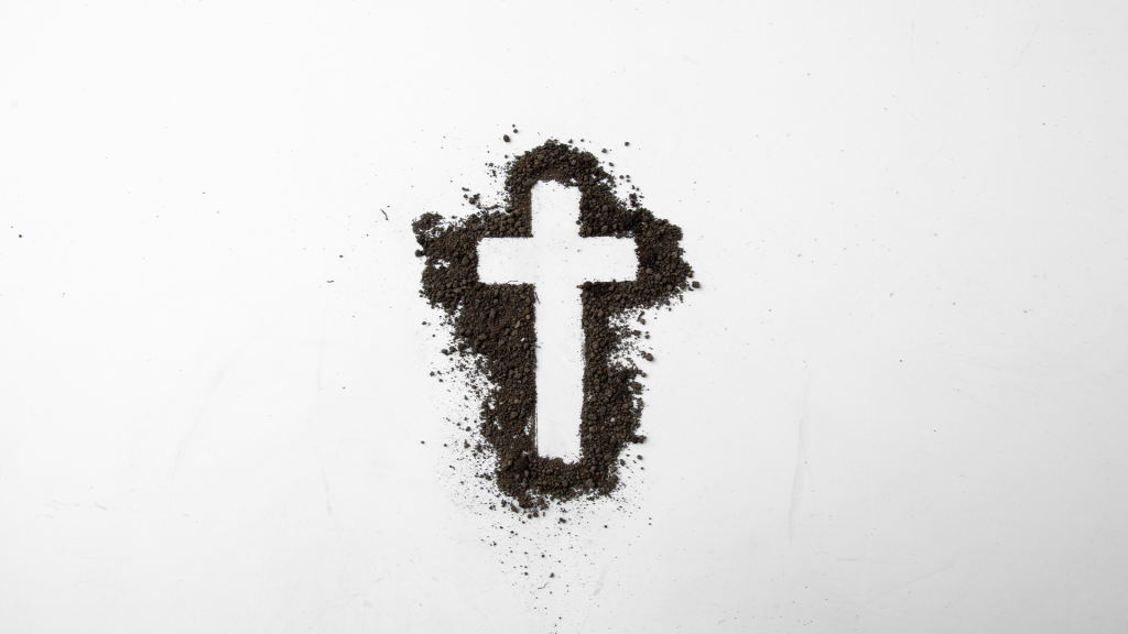 Missas da Quarta-feira de Cinzas movimentam paróquias de Patrocínio no período noturno