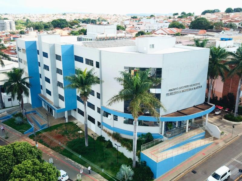 Homem e mulher ficam feridos após ataque por autor com faca em...